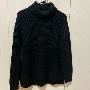 525 America Chunky Cable Knit Sweater